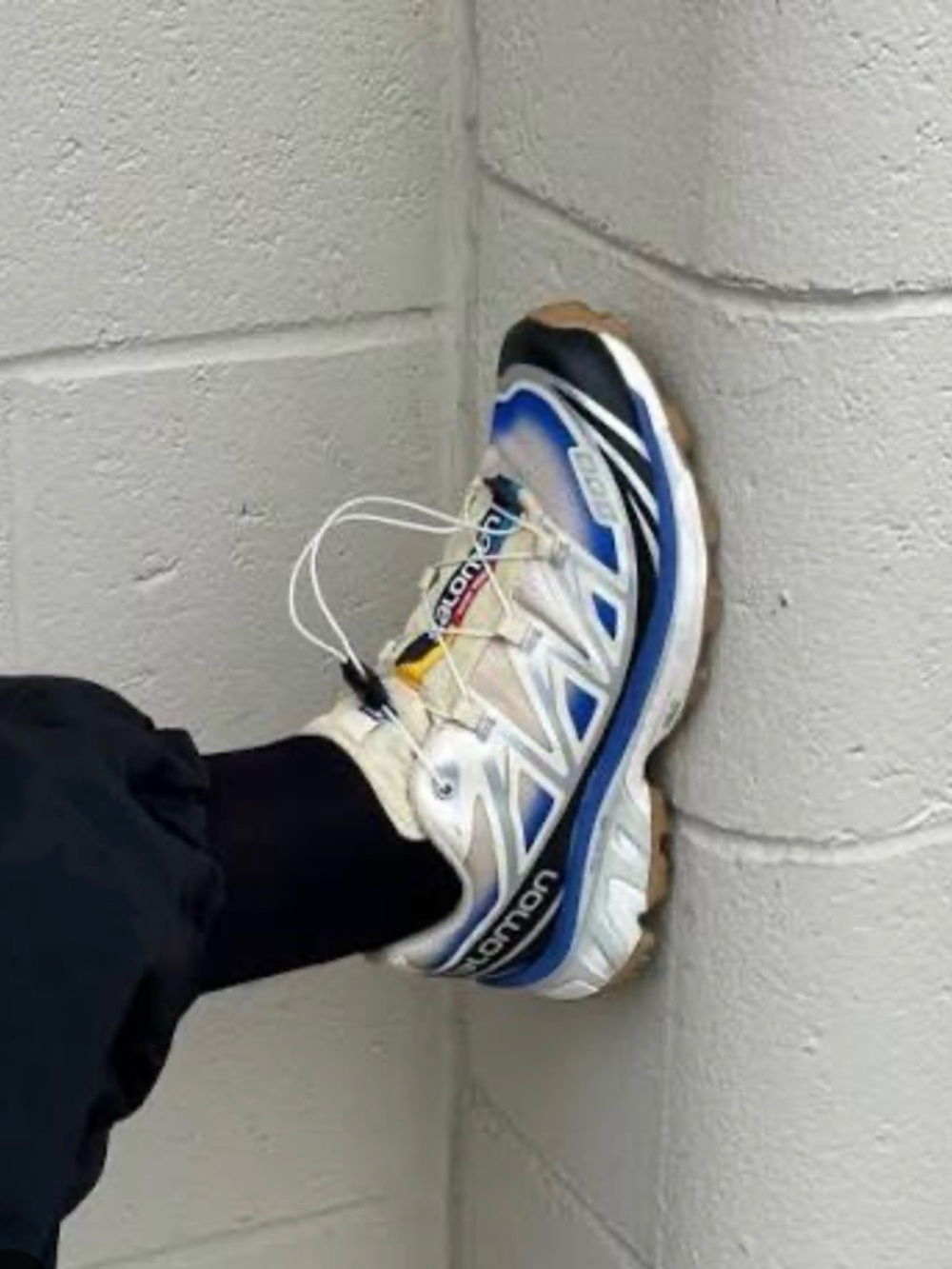 Salomon XT-6 Skyline - Bleached Sand/Dazzling Blue/Black - US 6M/7W Sneaker Shoe